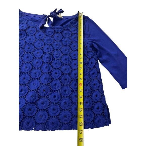 J. Crew Blue Embroidered Silk Trim Back Tie Shirt Women Size Medium | 17-26 - Picture 6 of 7